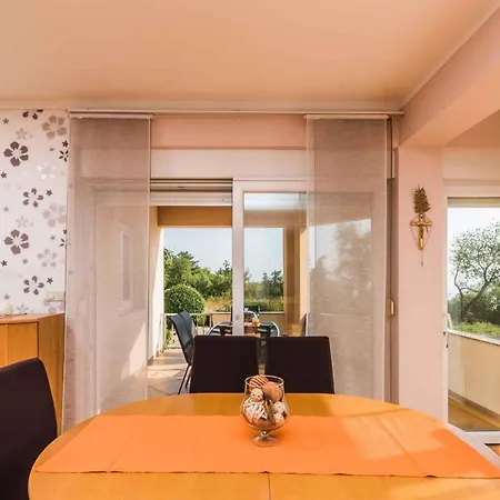 In 13779 Apartment