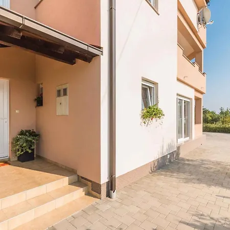 In 13779 Apartment