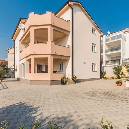 In 13779 Apartment *