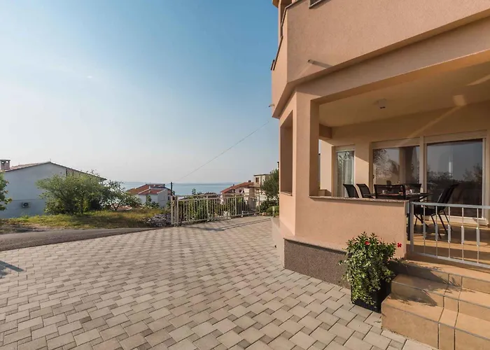 Apartament In 13779 Crikvenica
